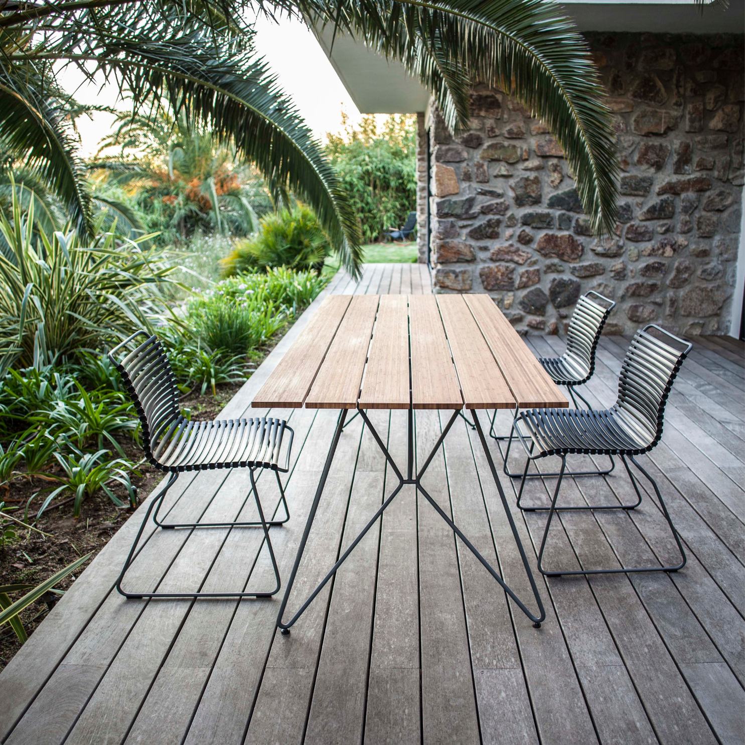 SKETCH Dining Table